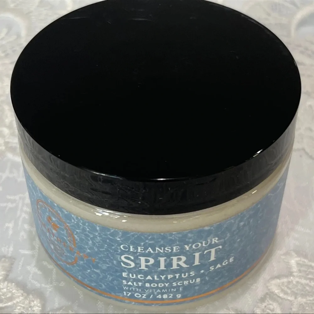 Bath & Body Works Aromatherapy Salt Body Scrub 17 oz With Vitamin E